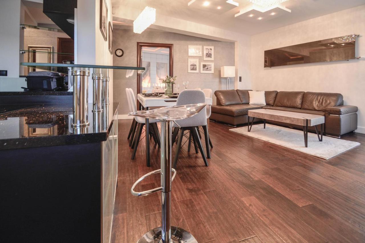 Apartamenty Bryza - Chelmonskiego - Parking - Centrum Świnoujście Εξωτερικό φωτογραφία